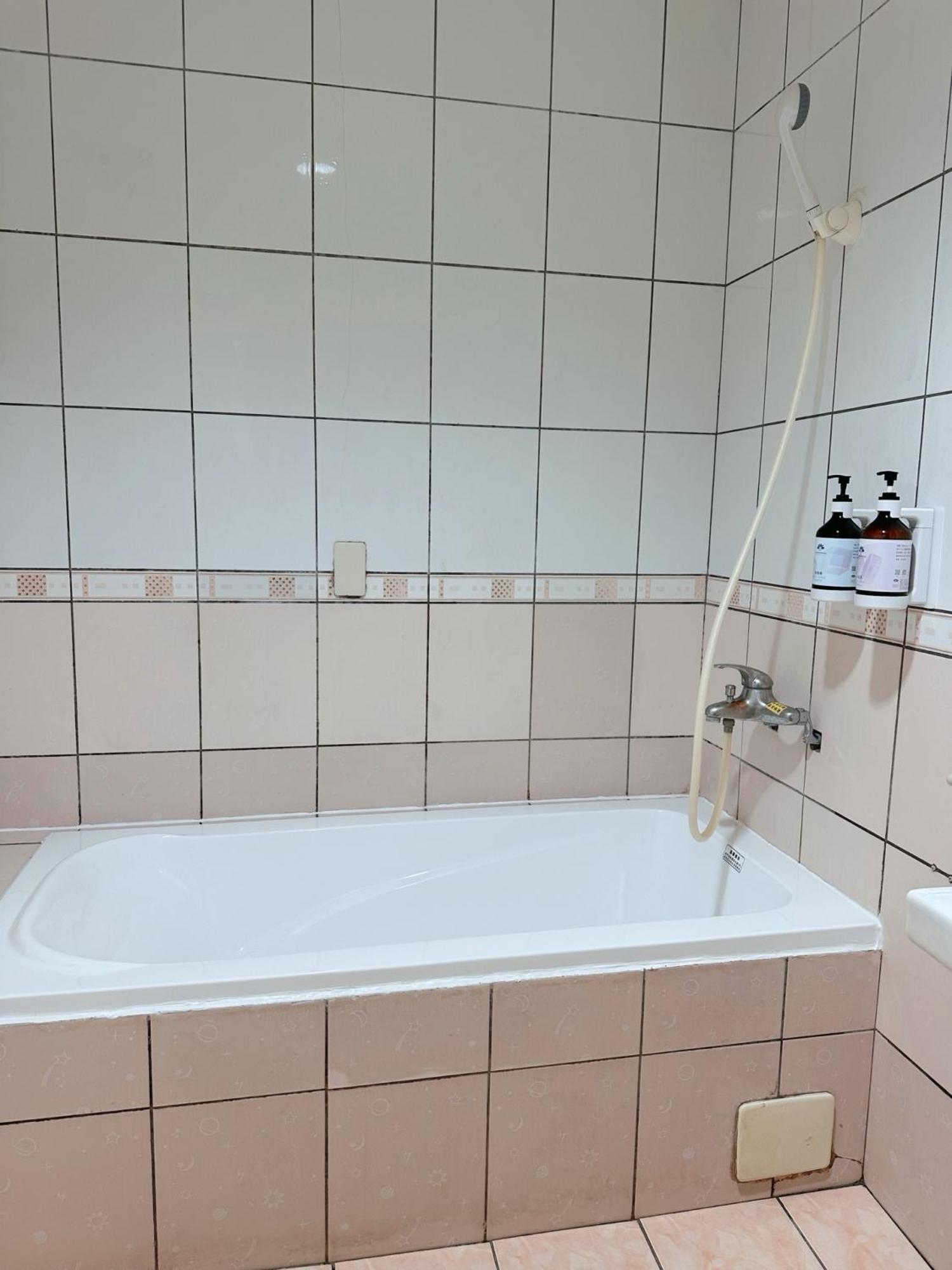 Hua Du Motel Jiji Εξωτερικό φωτογραφία