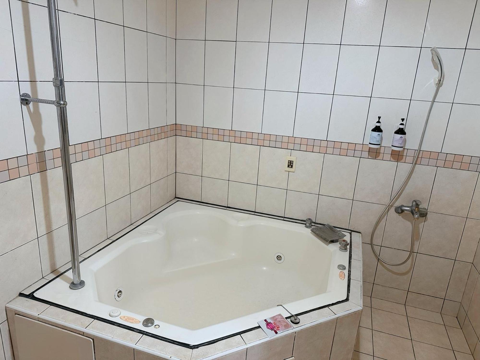 Hua Du Motel Jiji Εξωτερικό φωτογραφία
